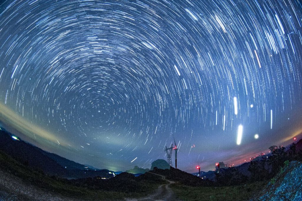 Interstellarer Gast im Visier: Komet 3I/ATLAS verändert nach Sonnenbesuch dramatisch seine Chemie