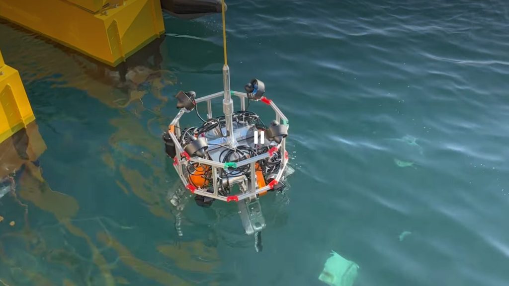 Deutsche KI-Sensation: Dieser Unterwasser-Roboter fischt 250 Kilo Müll vom Meeresgrund